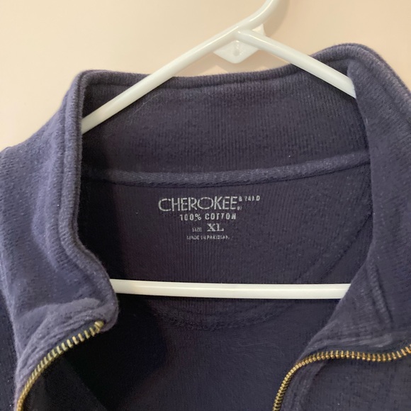 Light weight half zip pullover - Picture 3 of 6